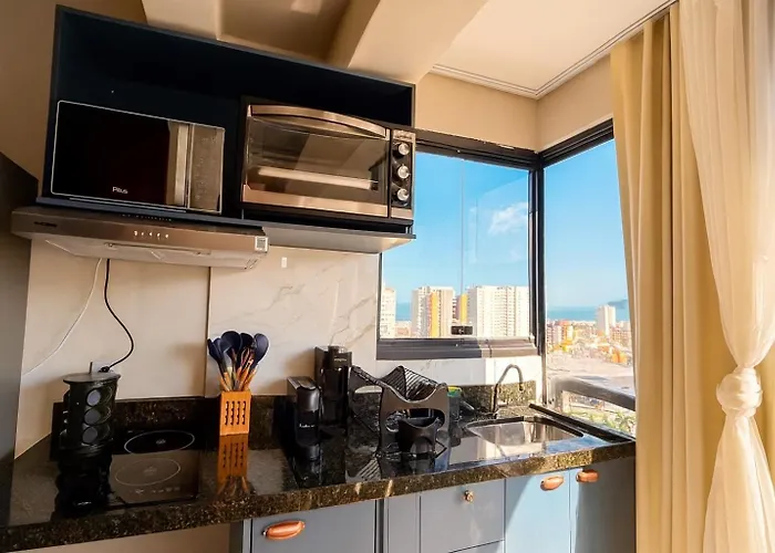 Lindo Studio A 600M Da Praia Guarujá